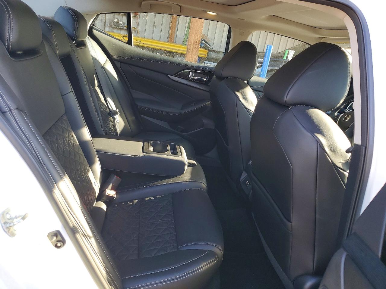 Nissan Maxima Platinum