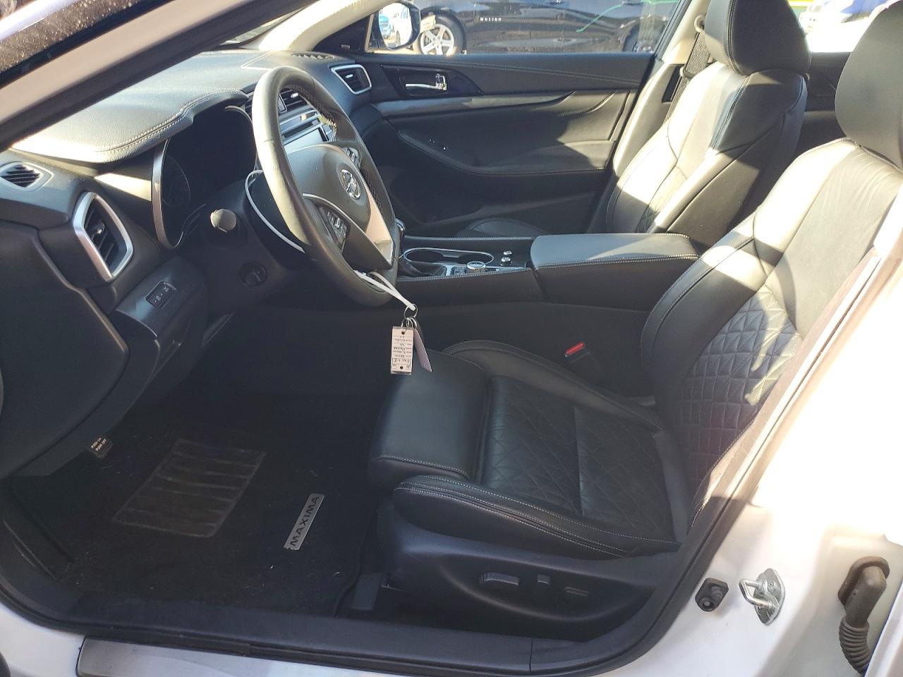Nissan Maxima Platinum
