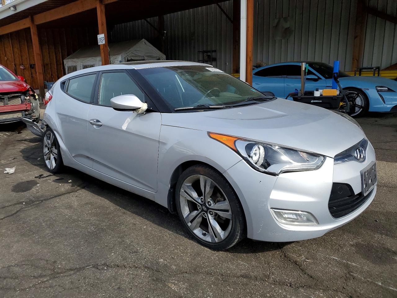 Hyundai VELOSTER Value Edition