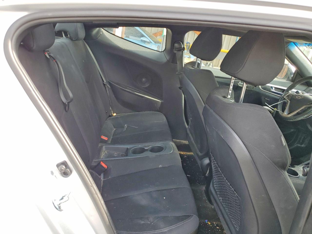 Hyundai VELOSTER Value Edition