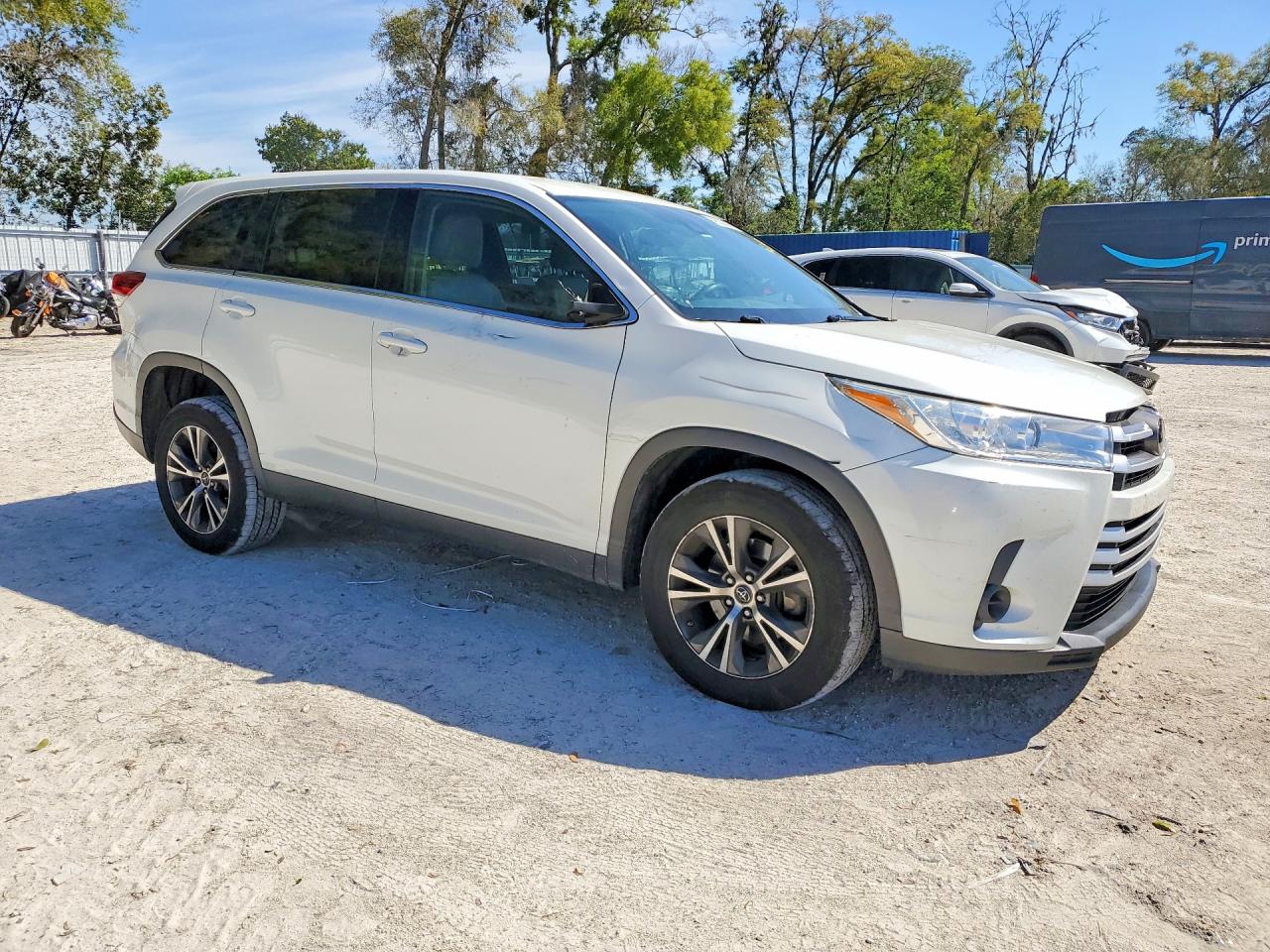 Toyota Highlander Le