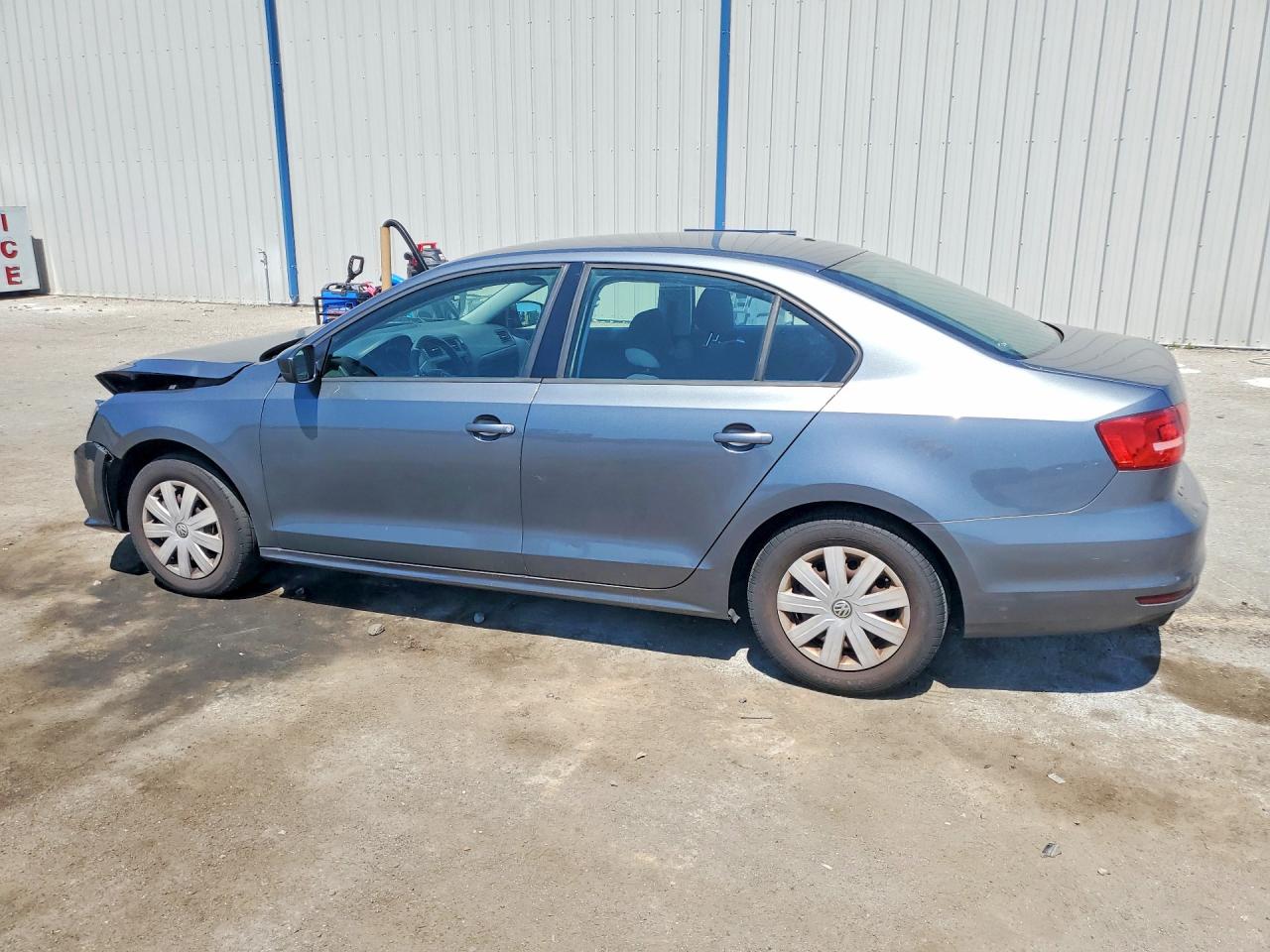 Volkswagen Jetta Base