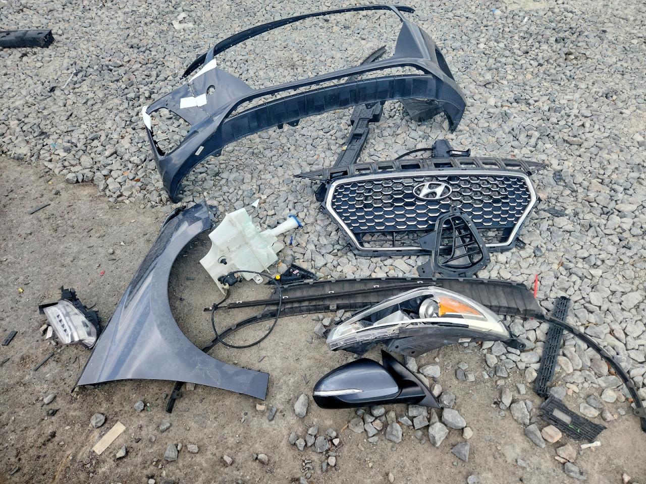Hyundai ELANTRA Base