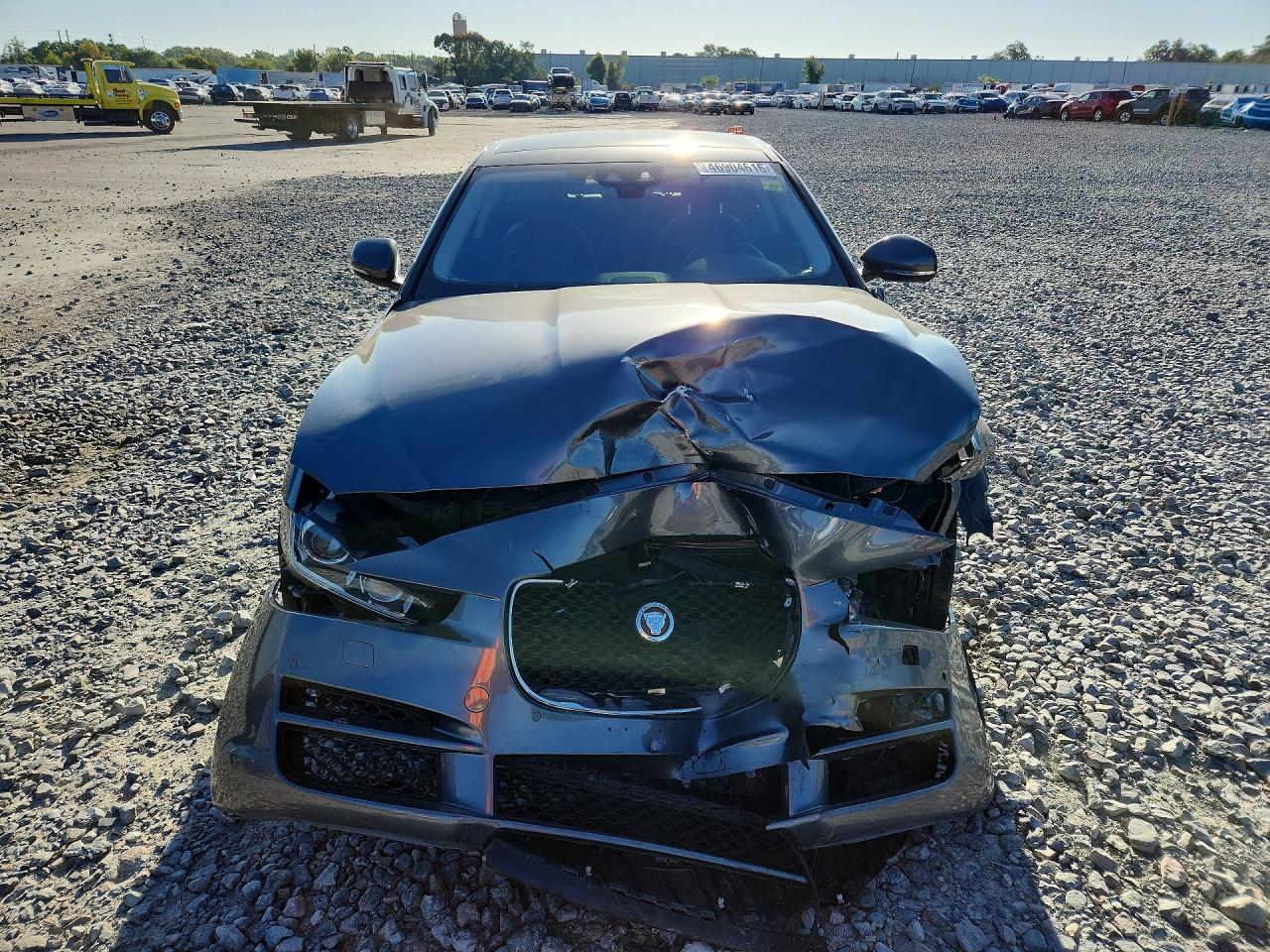 Jaguar XE Premium