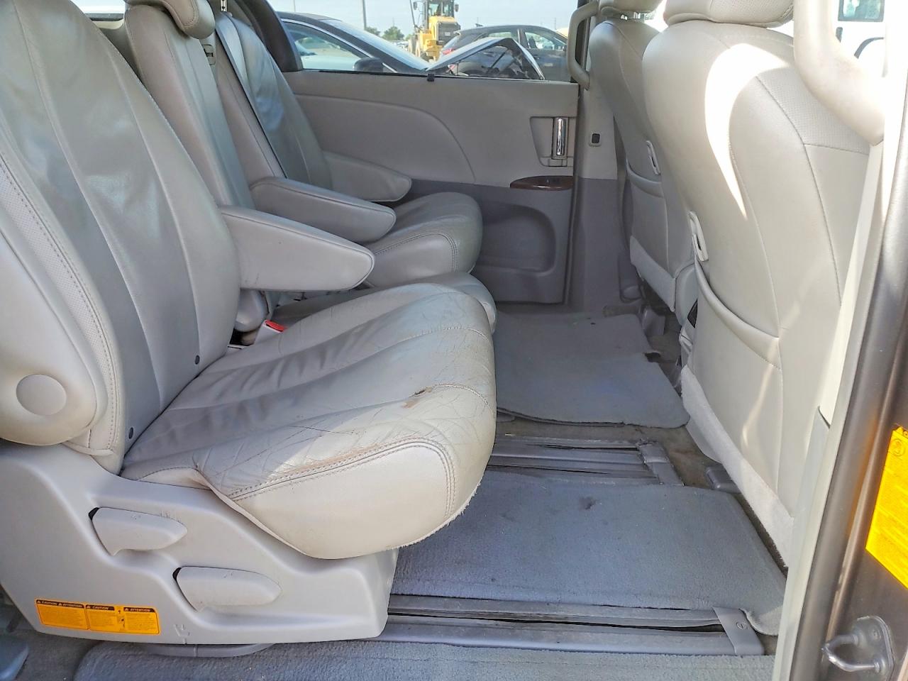 Toyota Sienna Xle 8-passenger
