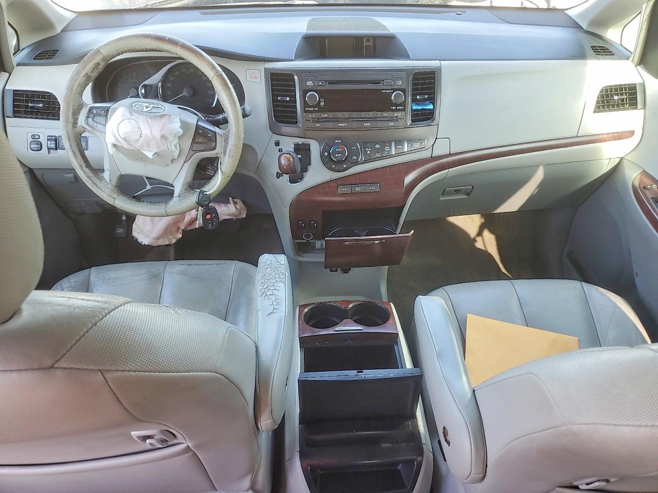 Toyota Sienna Xle 8-passenger