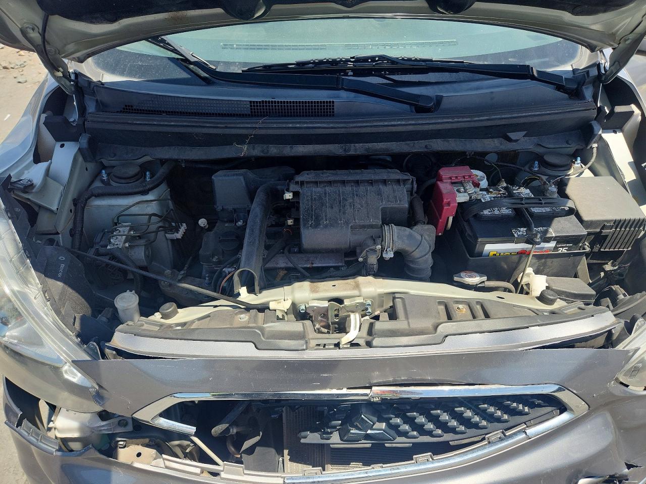 Mitsubishi Mirage Es