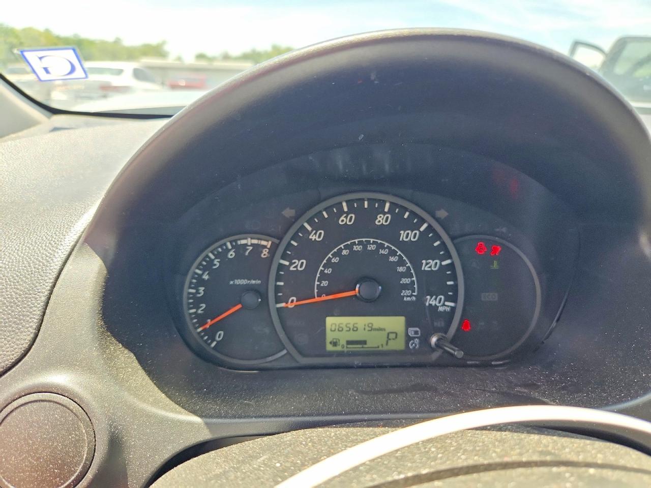 Mitsubishi Mirage Es