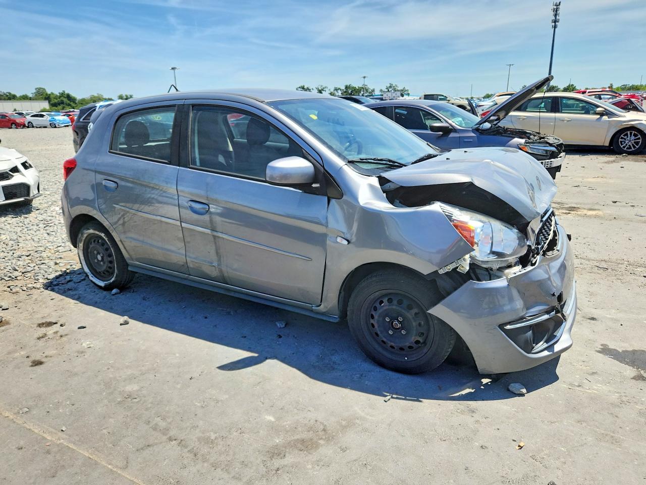 Mitsubishi Mirage Es