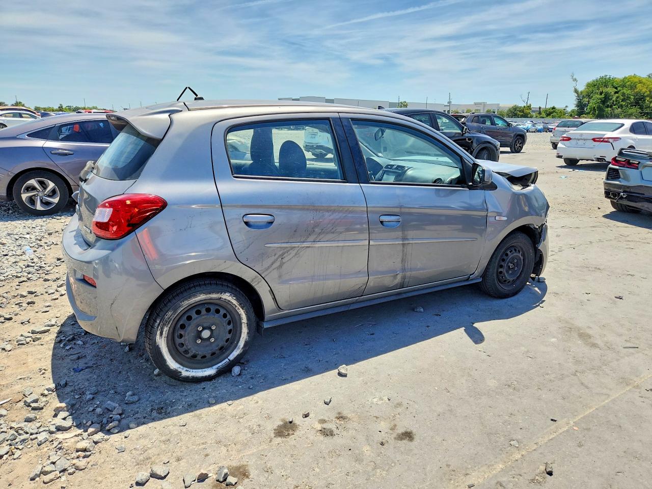 Mitsubishi Mirage Es
