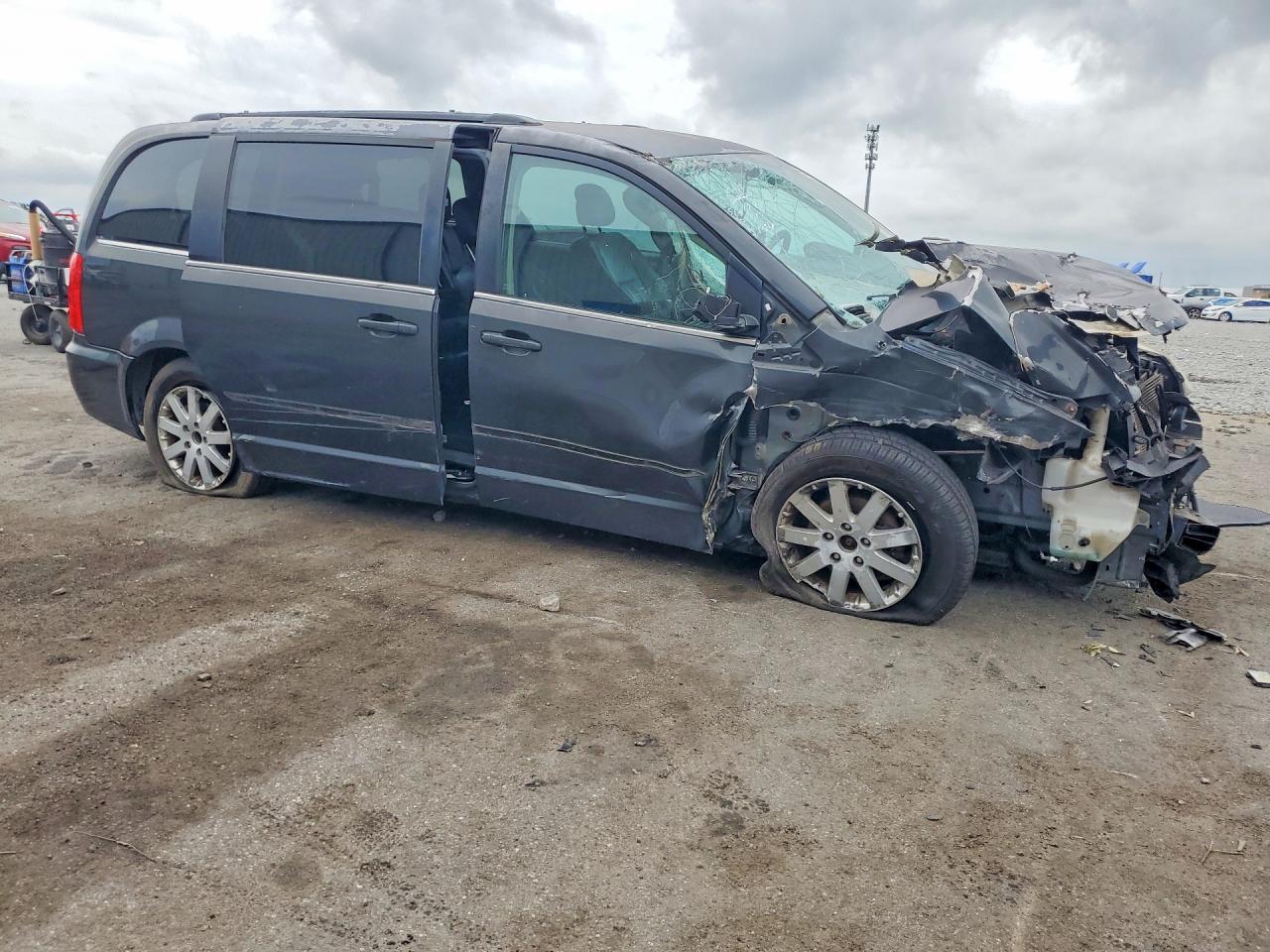 Chrysler Minivan Touring L