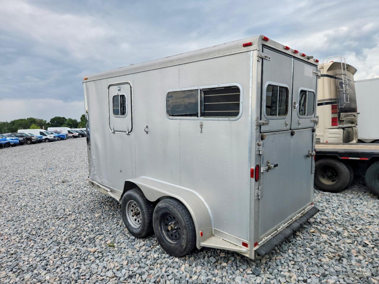Feat Trailer