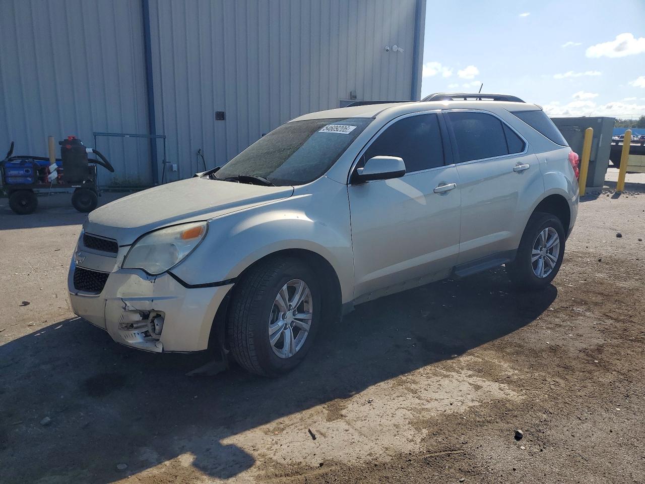 Salvage Chevrolet Equinox Image