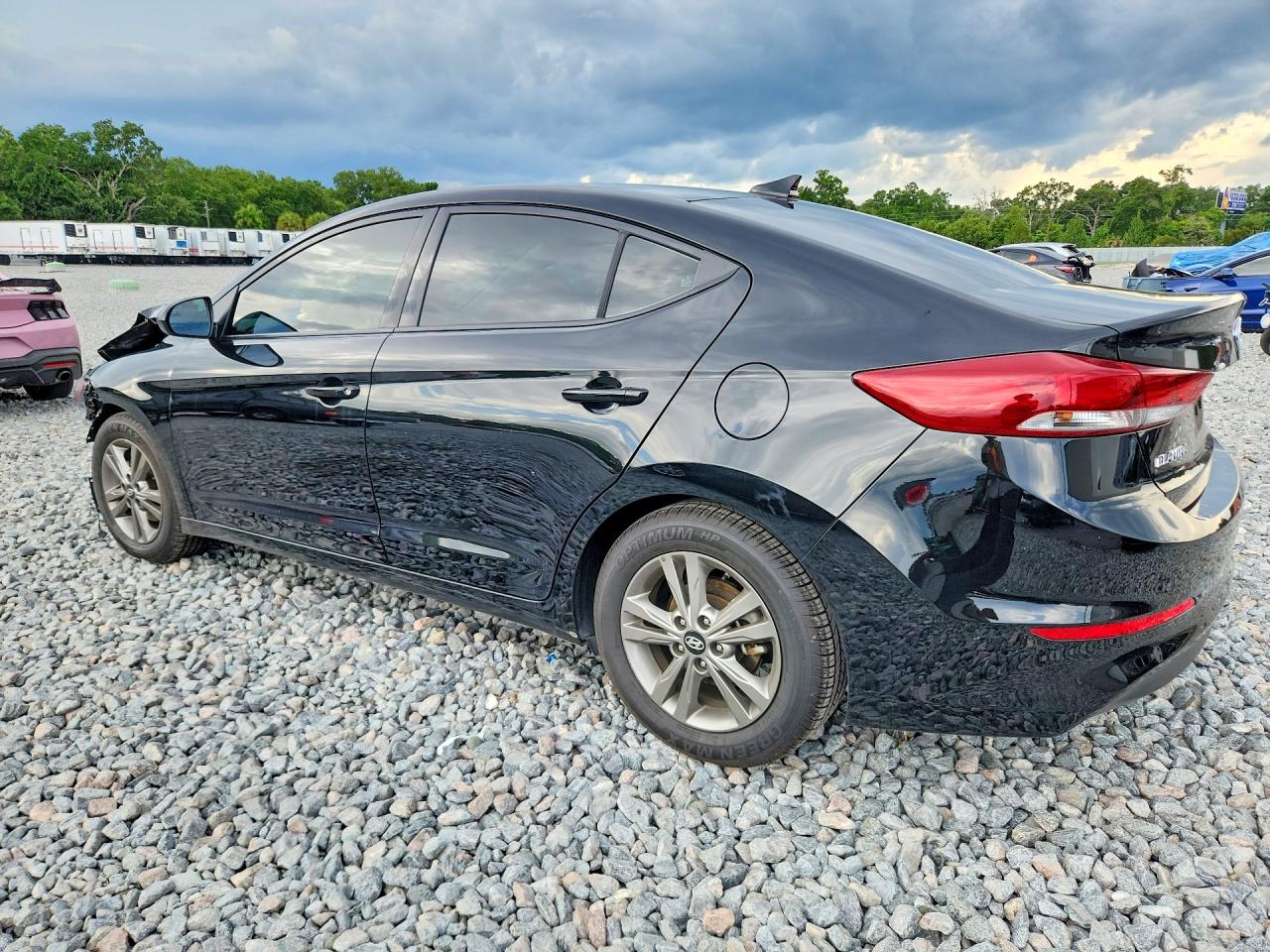 Hyundai ELANTRA Value Edition