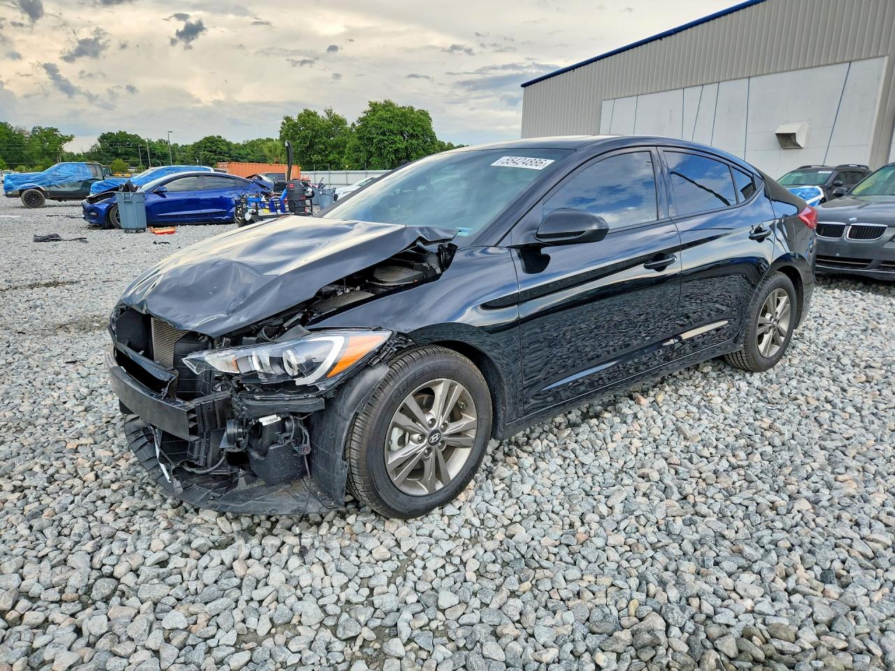 Salvage Hyundai ELANTRA Image