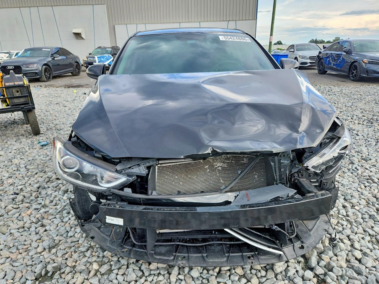 Hyundai ELANTRA Value Edition