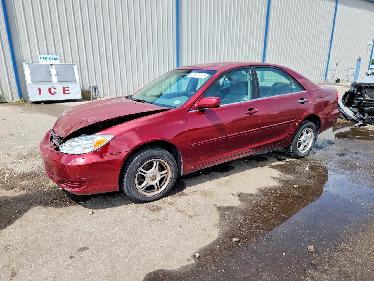 Salvage Toyota Camry Image