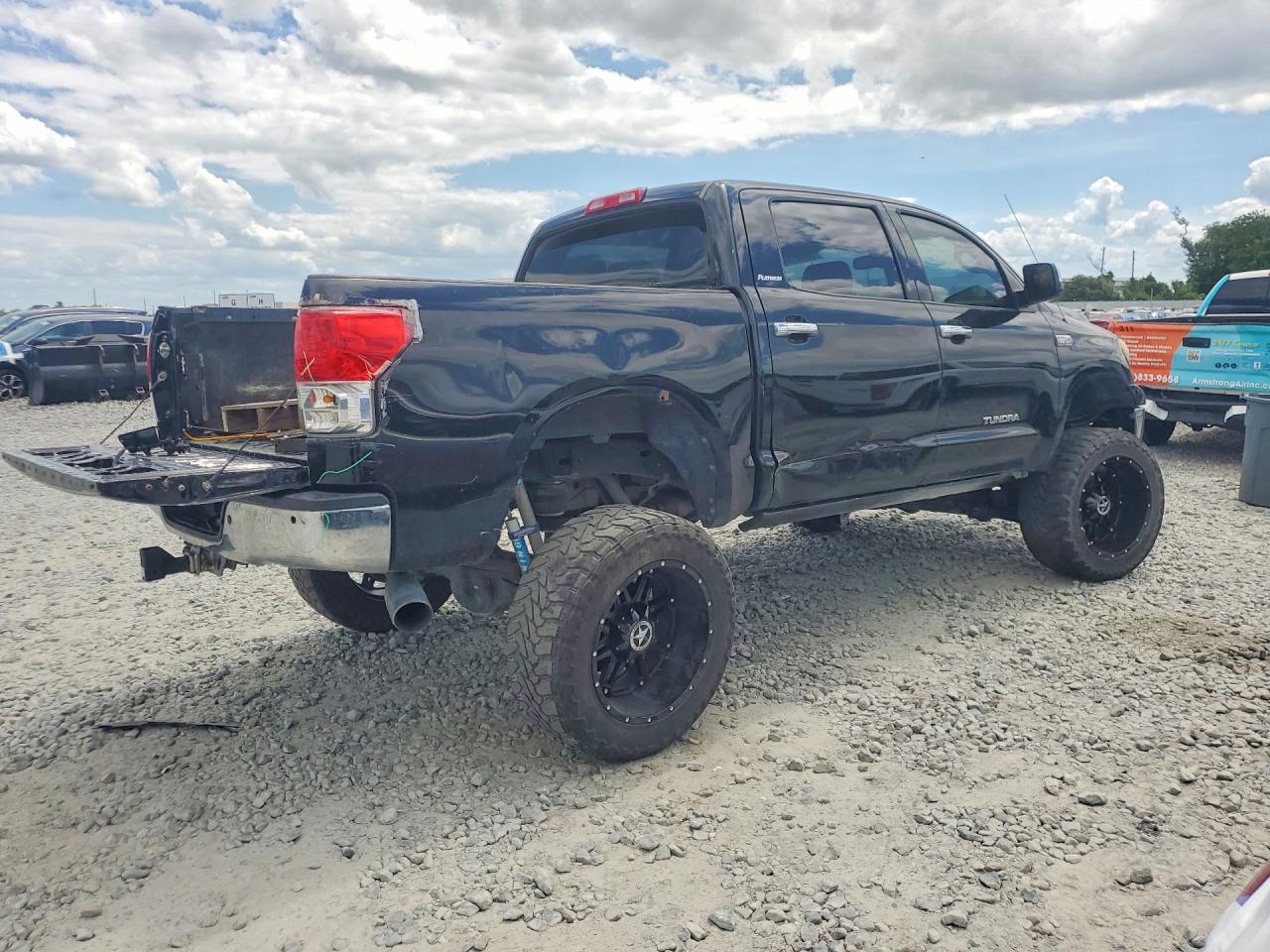Toyota Tundra Crewmax Limited