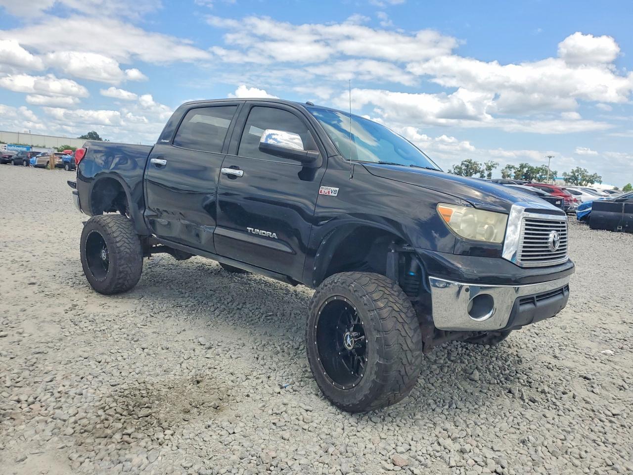 Toyota Tundra Crewmax Limited