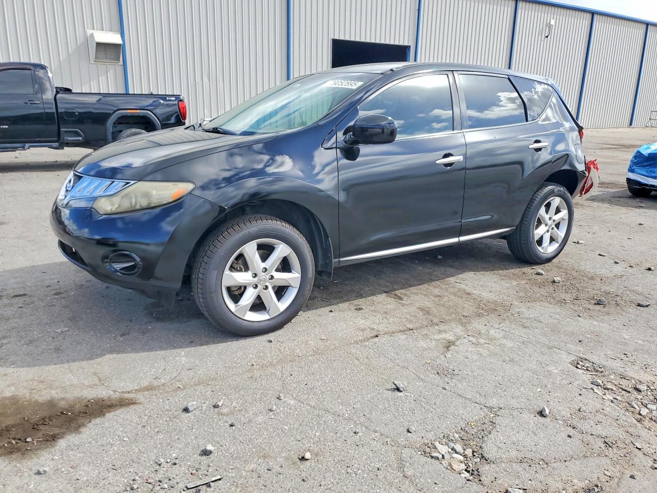 Salvage Nissan Murano Image