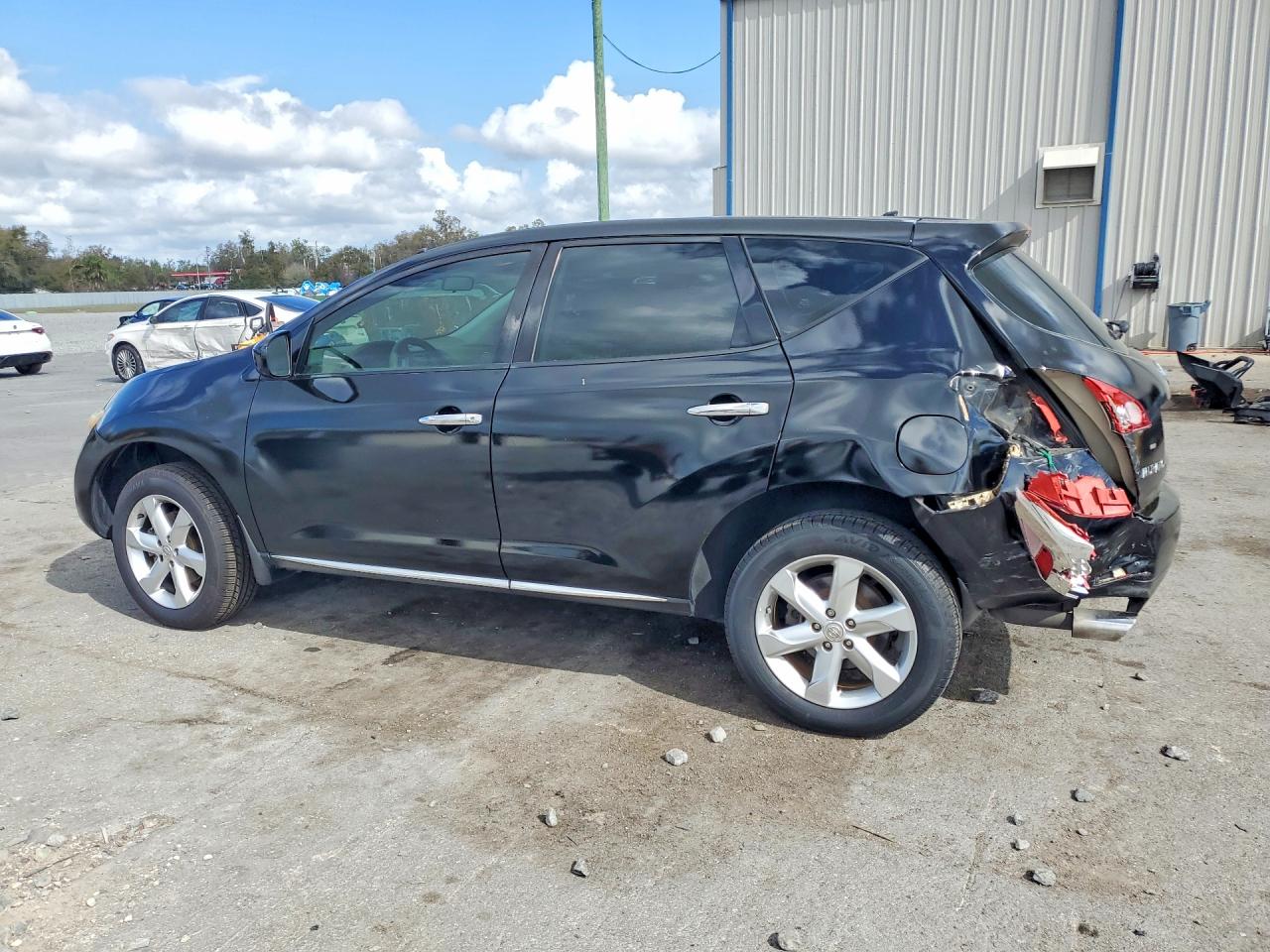 Nissan Murano S
