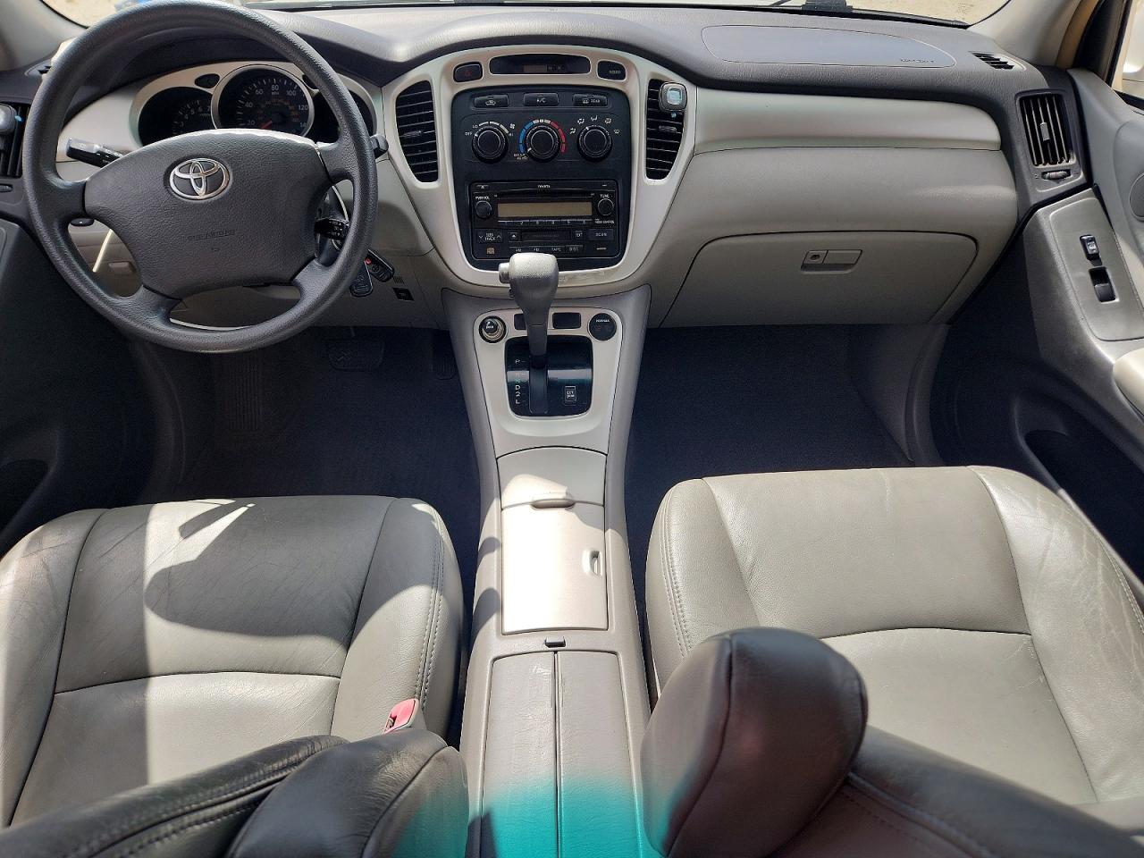 Toyota Highlander Base