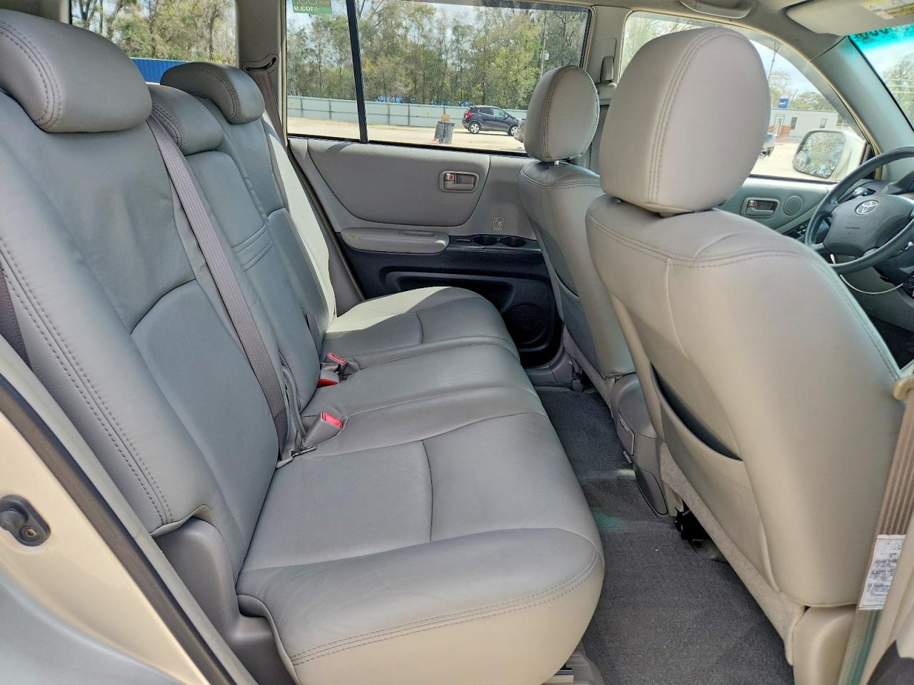 Toyota Highlander Base