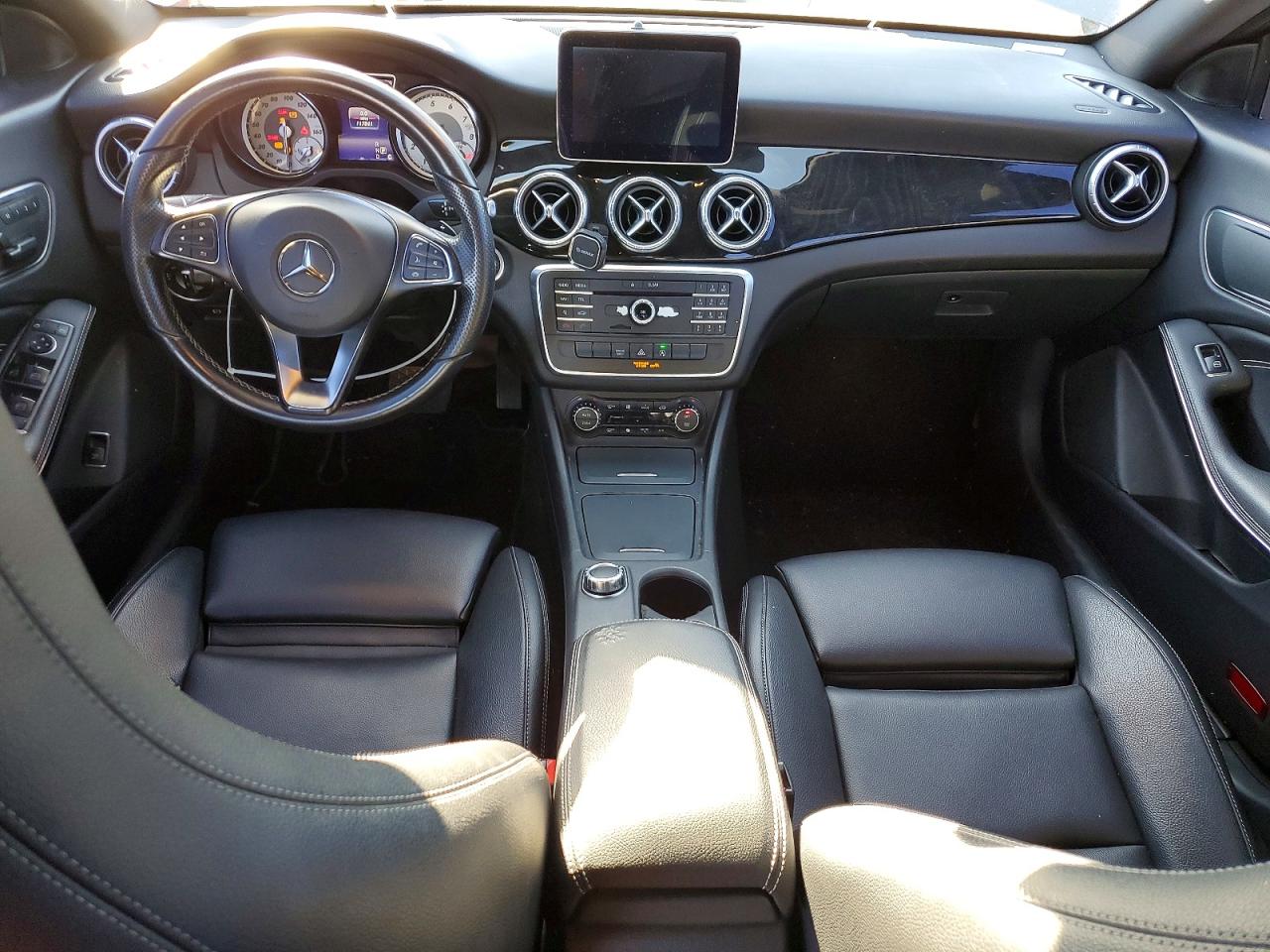 Mercedes-Benz Cla-class 250