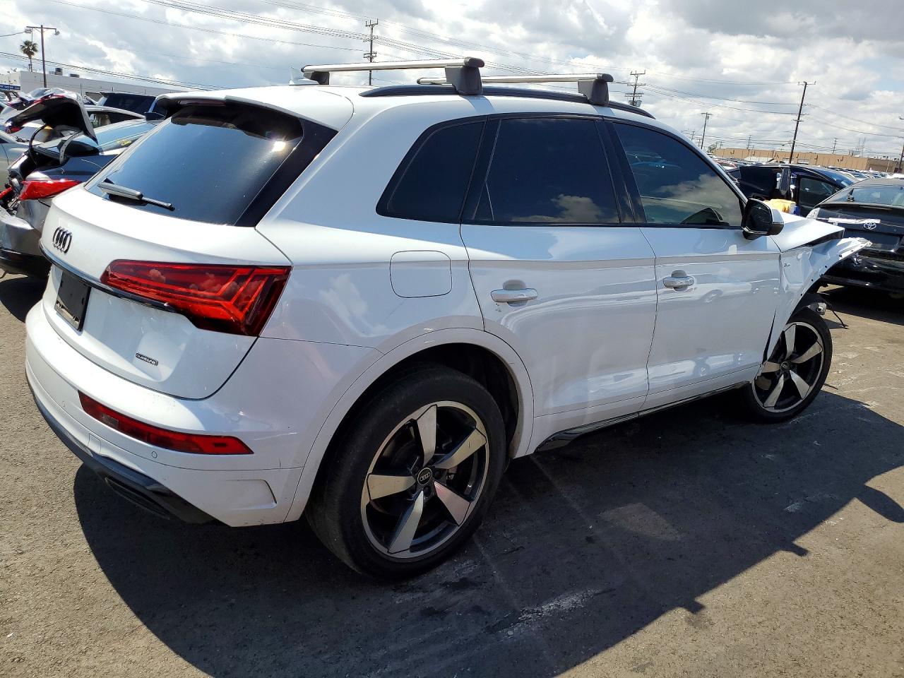 Audi Q5 Premium Plus 45