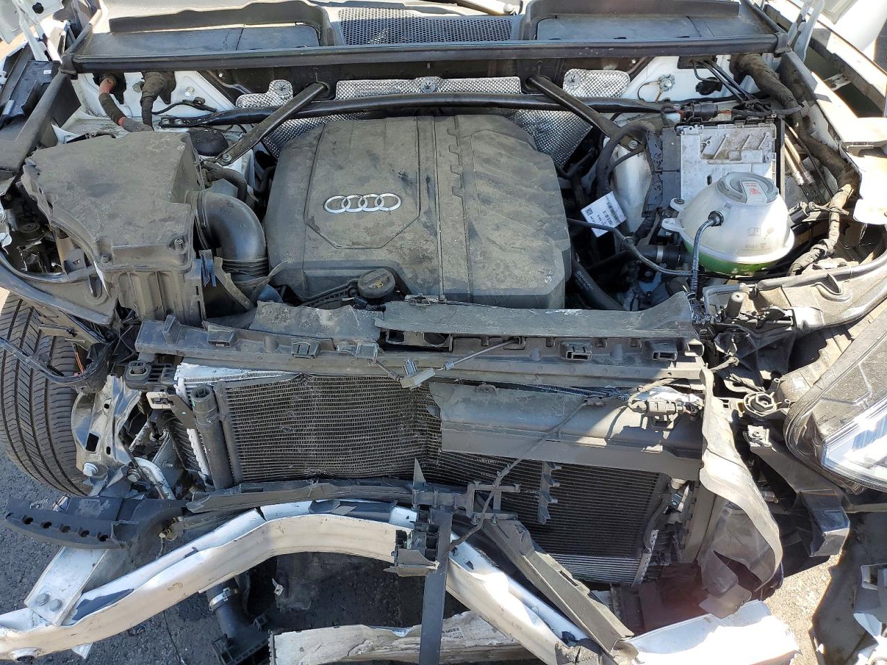Audi Q5 Premium Plus 45