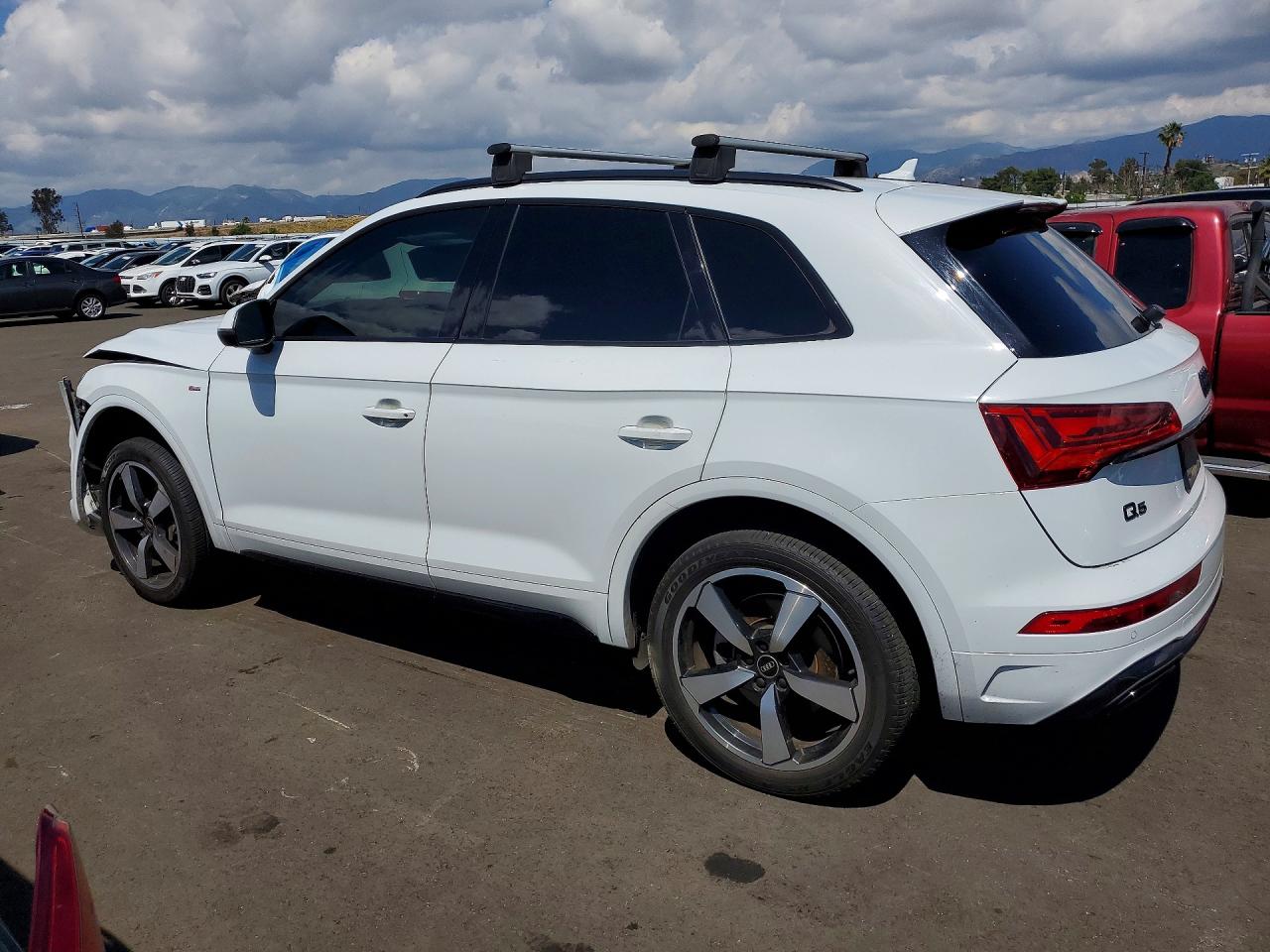 Audi Q5 Premium Plus 45