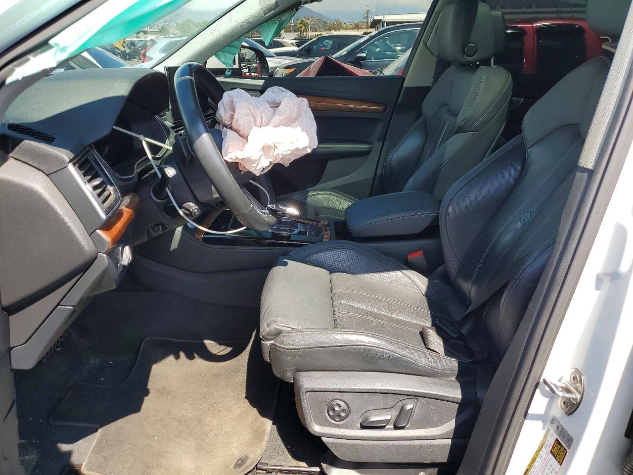 Audi Q5 Premium Plus 45