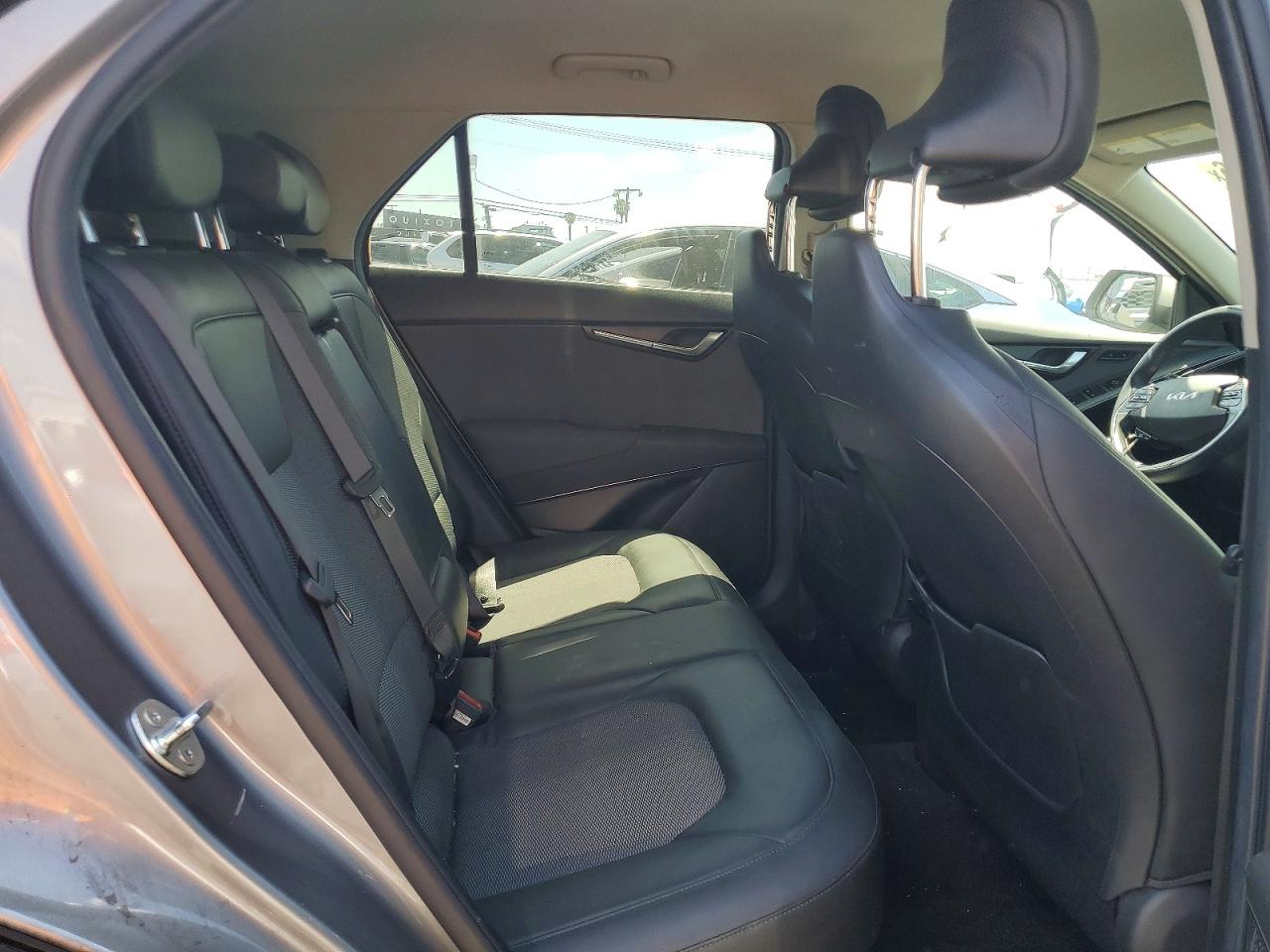 Kia Niro Ex
