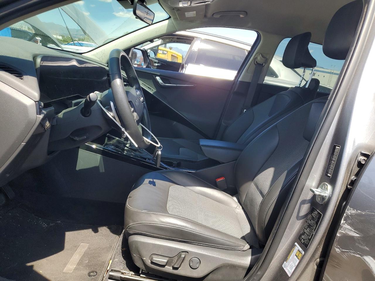 Kia Niro Ex
