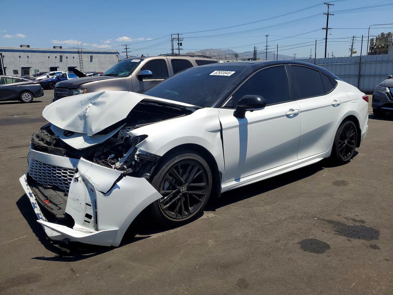 Salvage Toyota Camry Image