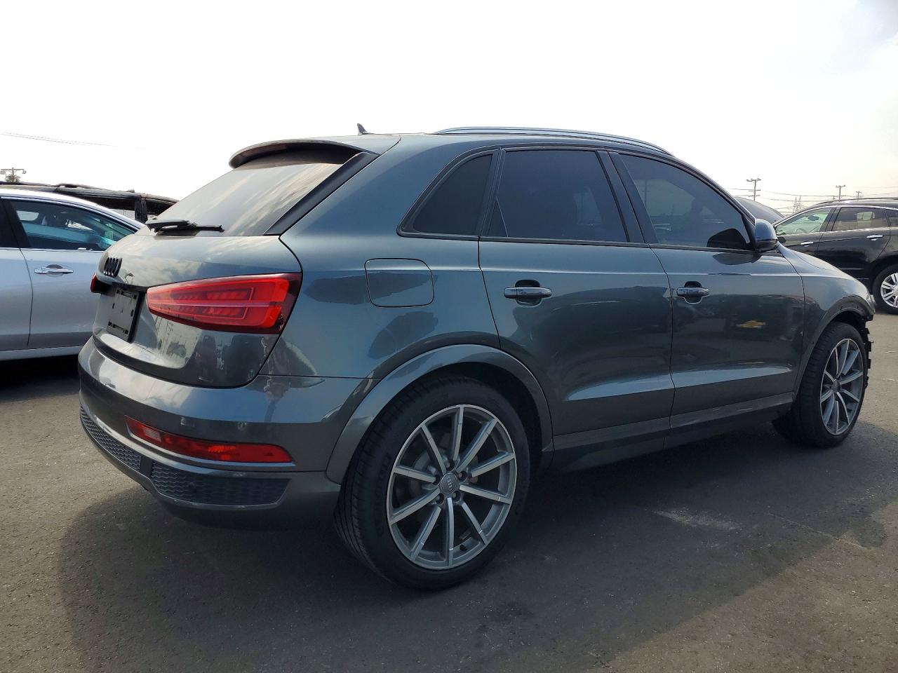 Audi Q3 Premium