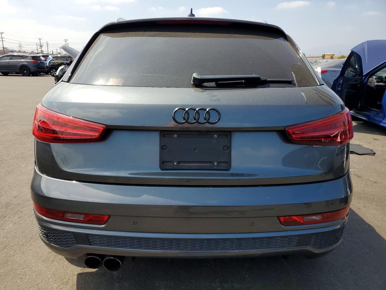 Audi Q3 Premium