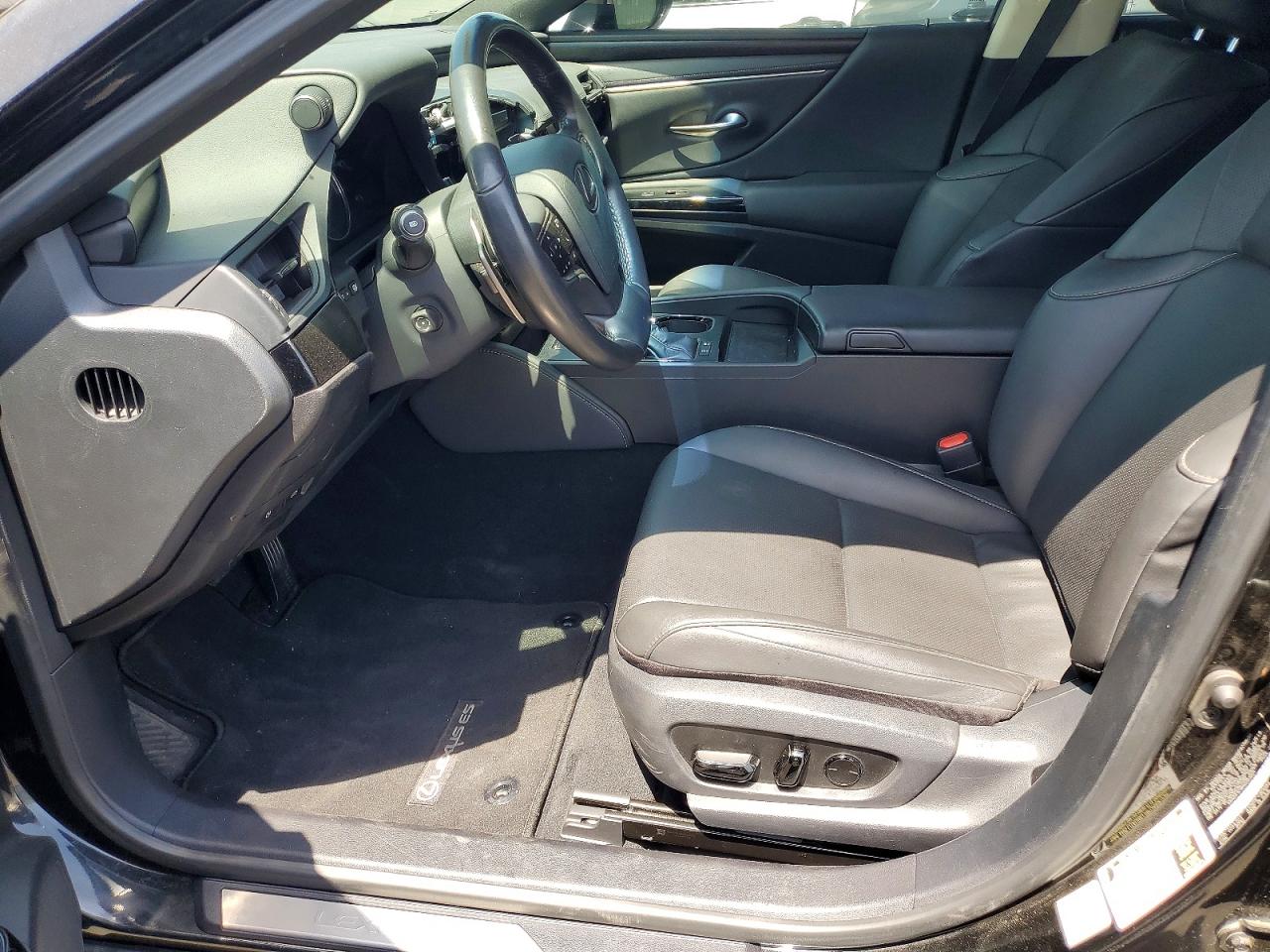 Lexus Es Base