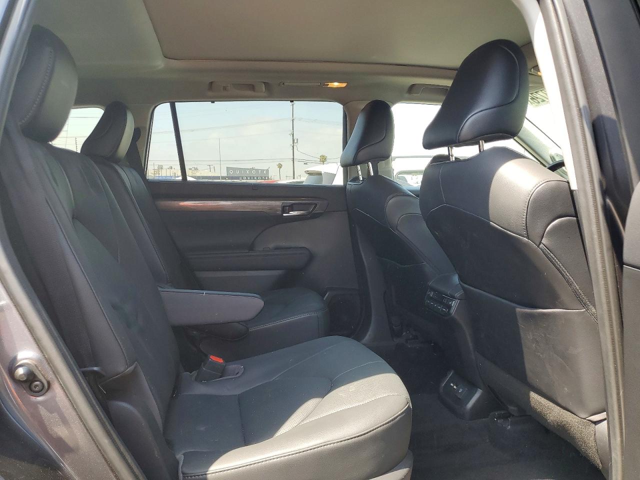 Toyota Highlander Platinum
