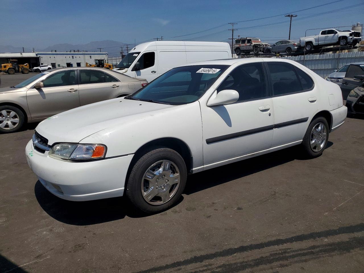 Salvage Nissan Altima Image