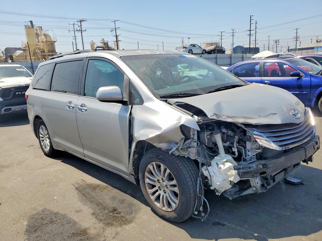 Toyota Sienna Xle 8-passenger