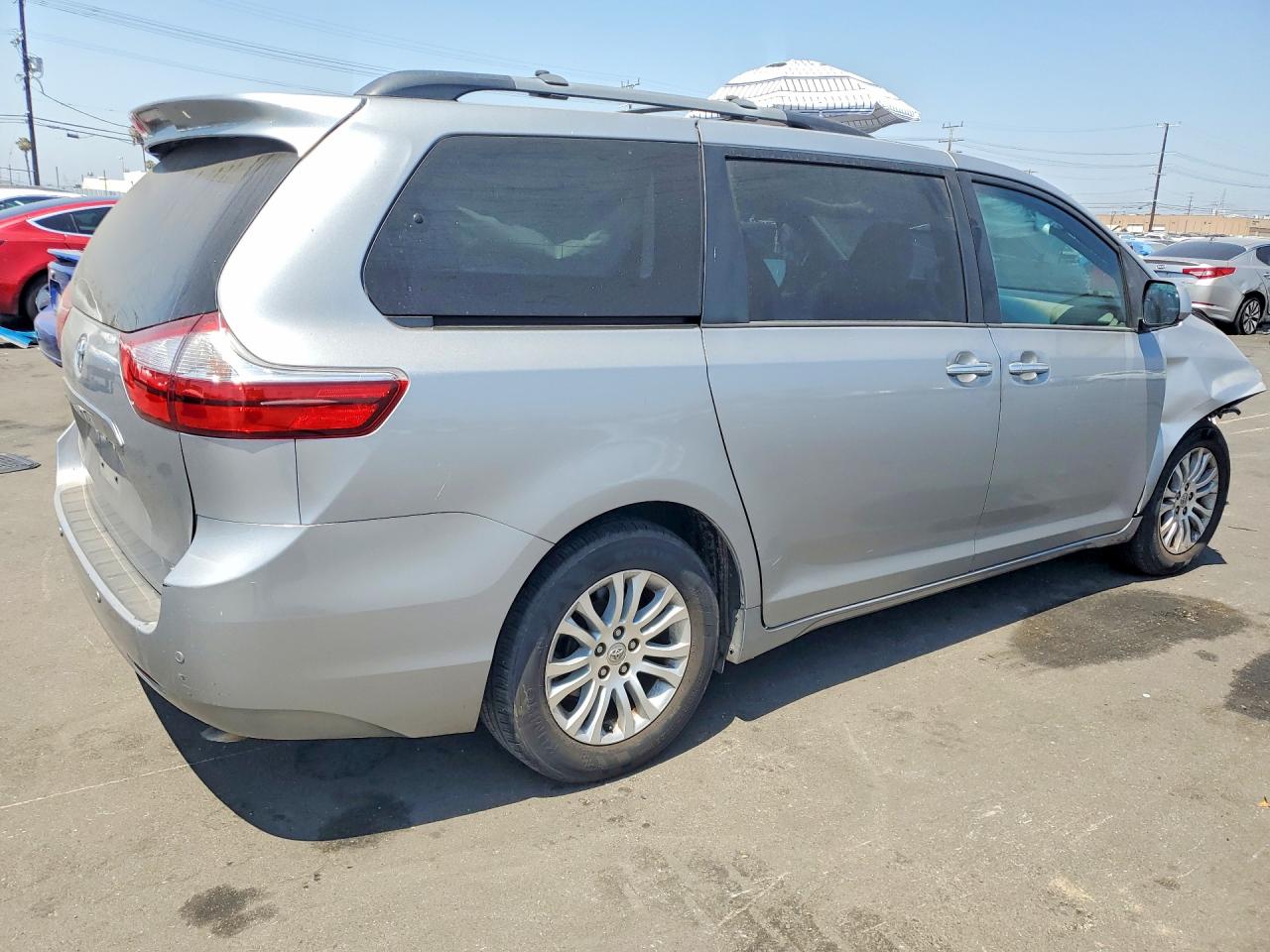 Toyota Sienna Xle 8-passenger