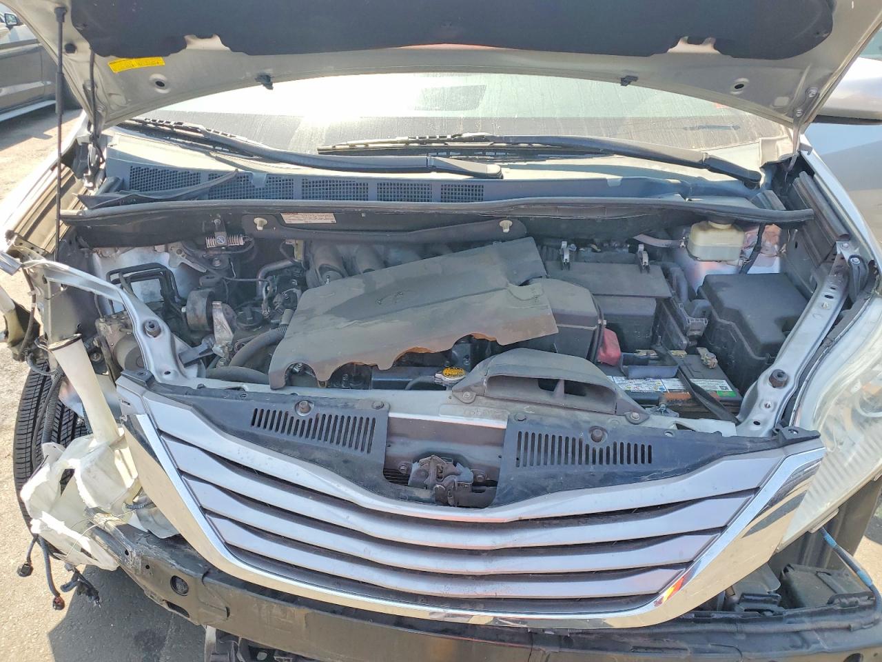 Toyota Sienna Xle 8-passenger