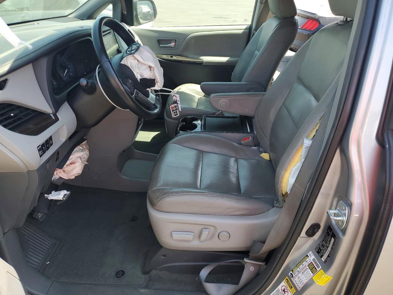 Toyota Sienna Xle 8-passenger