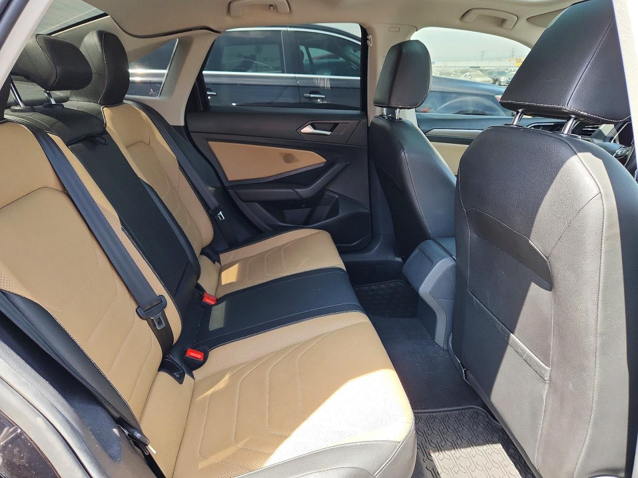 Volkswagen Jetta Sel Premium