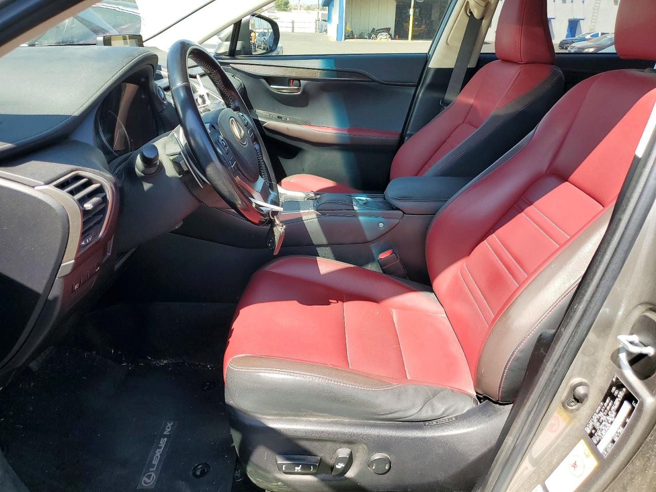 Lexus NX 300h