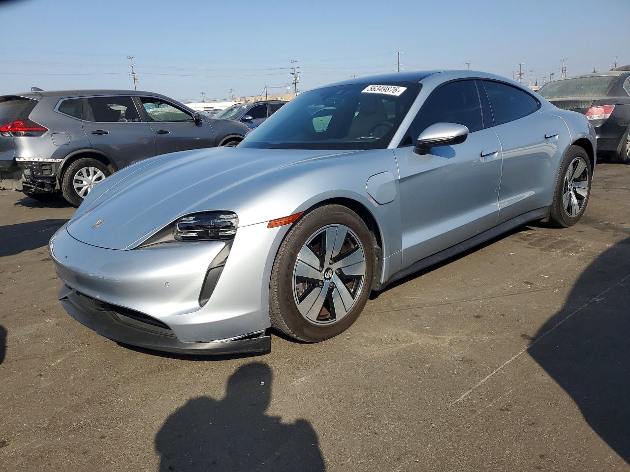 Salvage Porsche Taycan Image