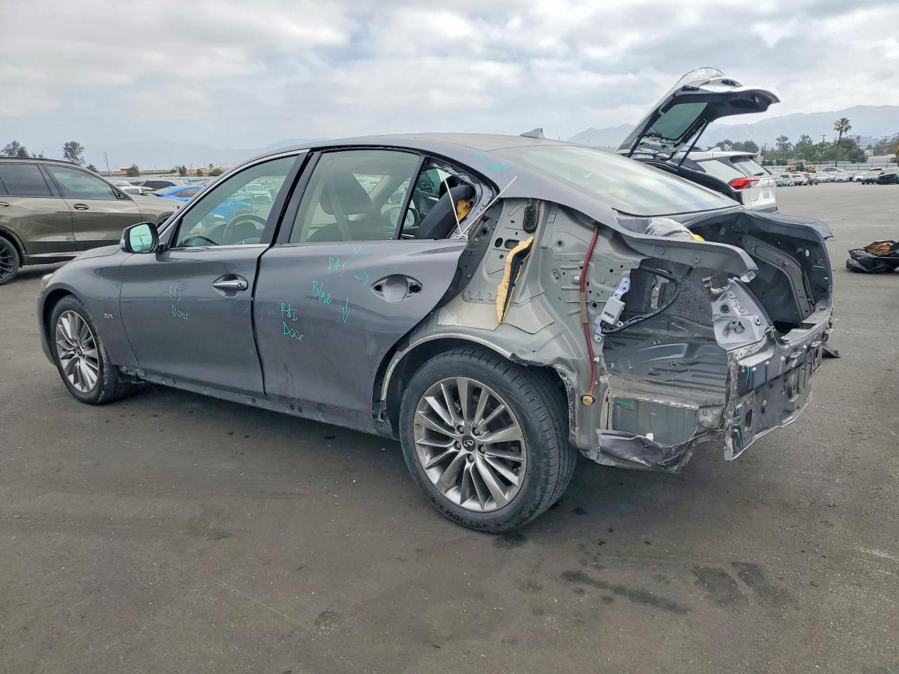 INFINITI Q50 3.0t Luxe