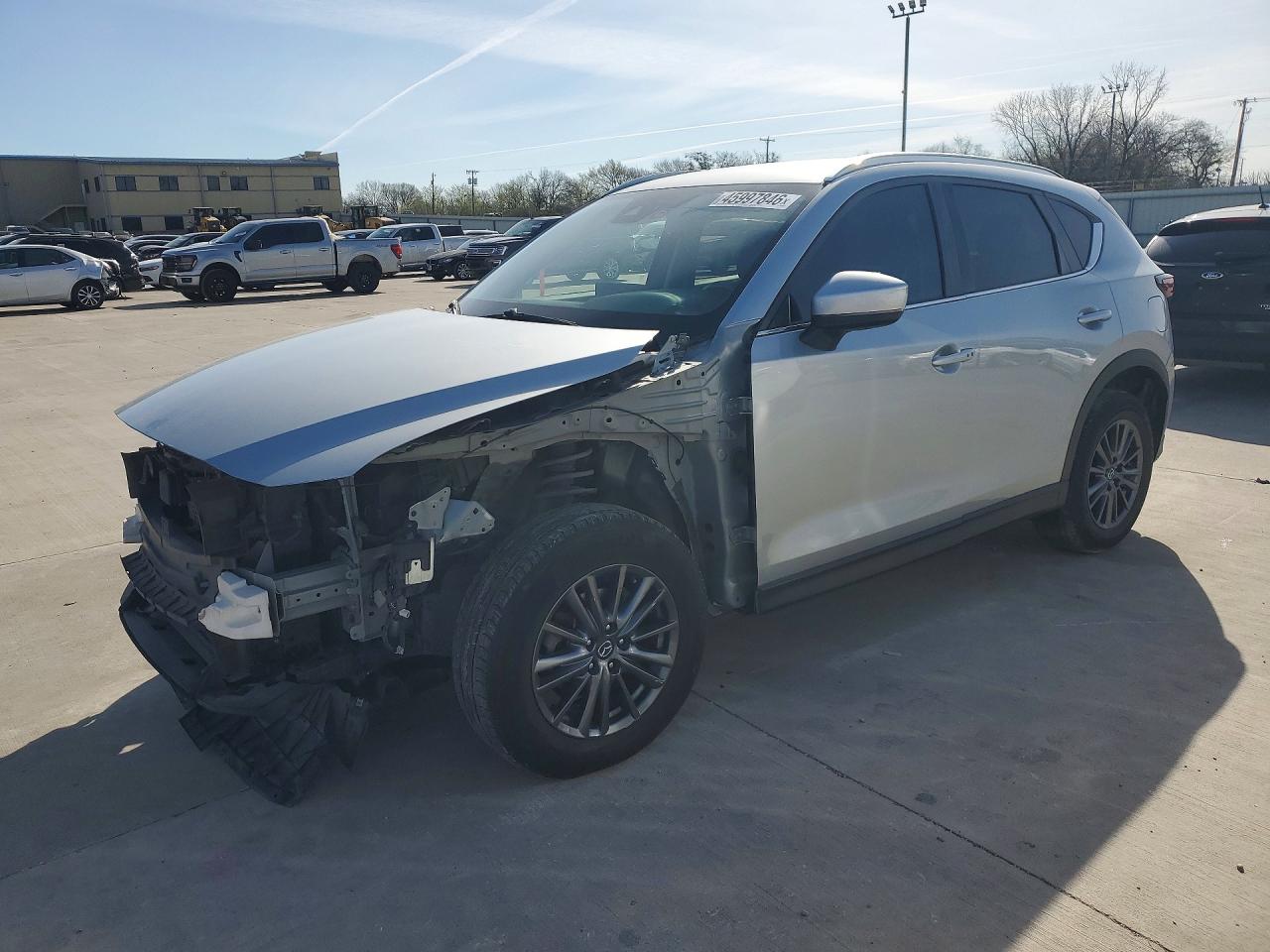 Salvage Mazda Cx Image