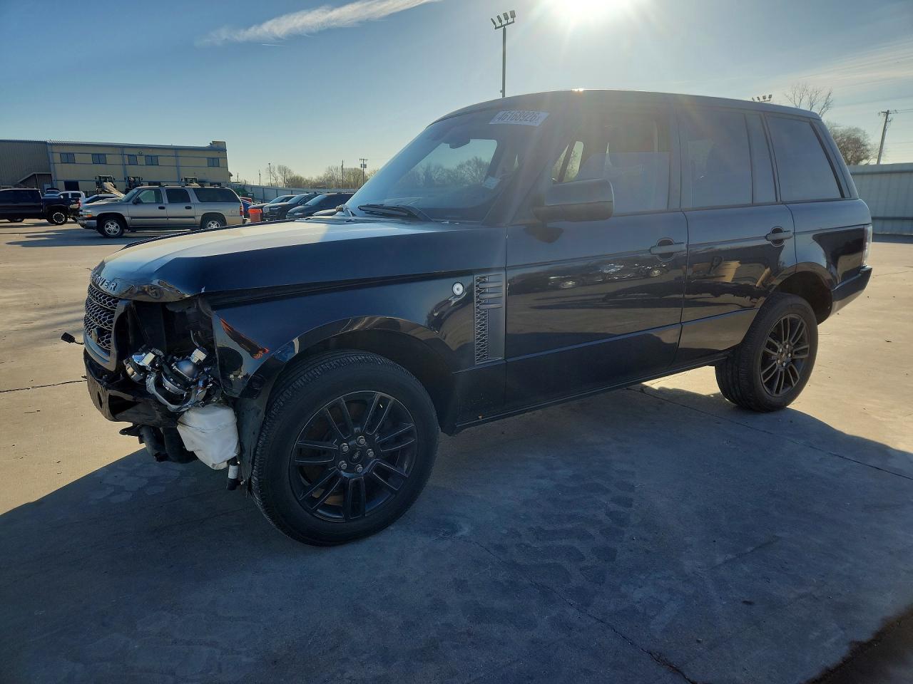 Salvage Land Rover Range Rover Image